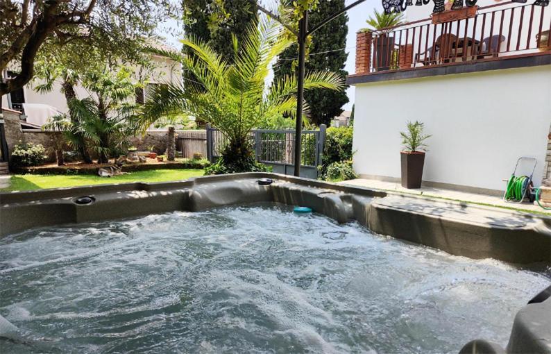 Casa Rustica Con Giardino Villa Caprino Veronese Kültér fotó