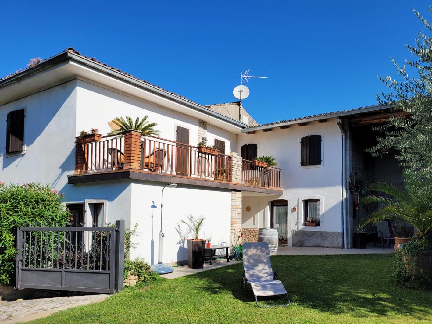 Casa Rustica Con Giardino Villa Caprino Veronese Kültér fotó